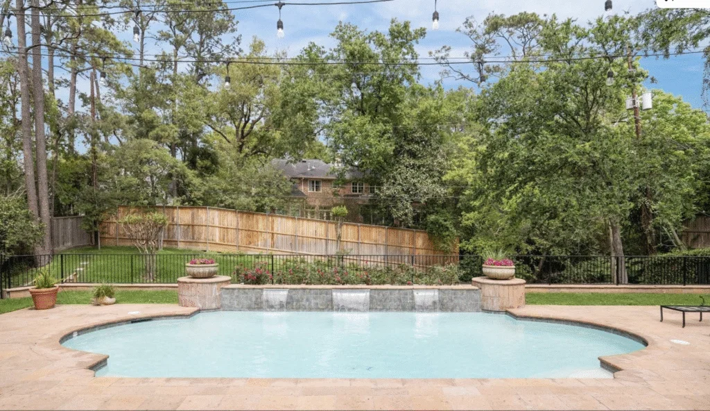 The pool at 10918 Wickline Drive